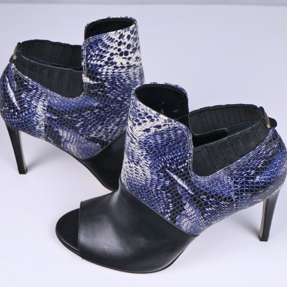 Calvin Klein Women's SZ 6.5 Sarine Blue Snakeskin Peep Toe Booties 4" Heel - Picture 10 of 13